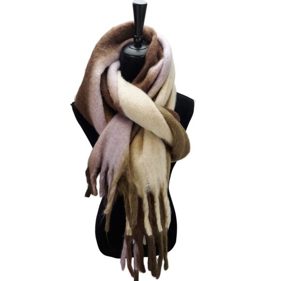 Anthropologie NEW Fuzzy Neutral Tones Blanket Scarf With Fringe 16"x84" - Picture 1 of 8
